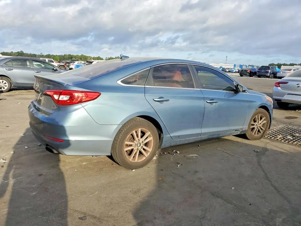 2017 HYUNDAI SONATA SE  