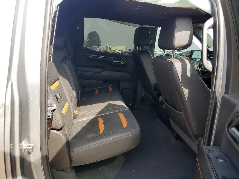 2024 GMC SIERRA K1500 AT4  