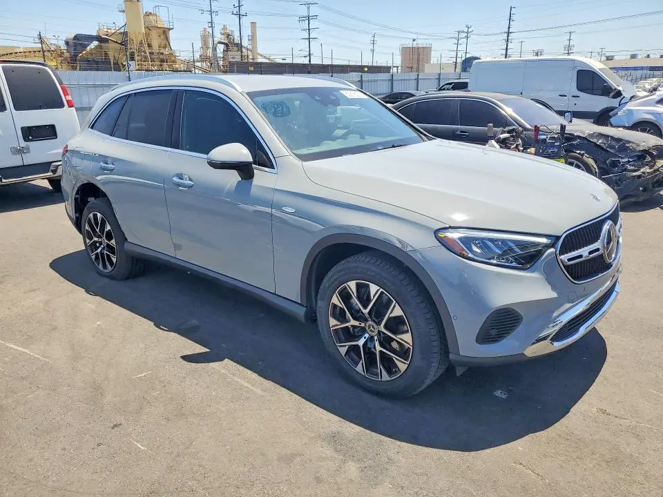 2025 MERCEDES-BENZ GLC 350E  