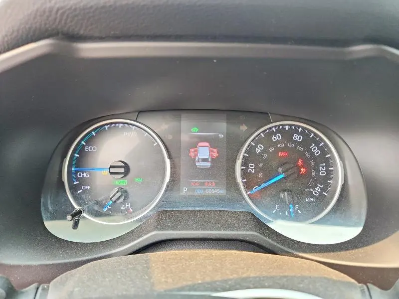 2021 TOYOTA RAV4 XLE  