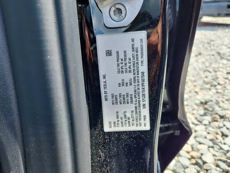 2023 TESLA MODEL 3   