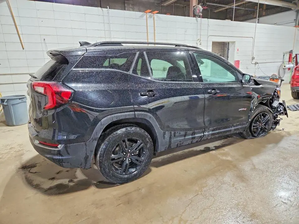 2024 GMC TERRAIN AT4  