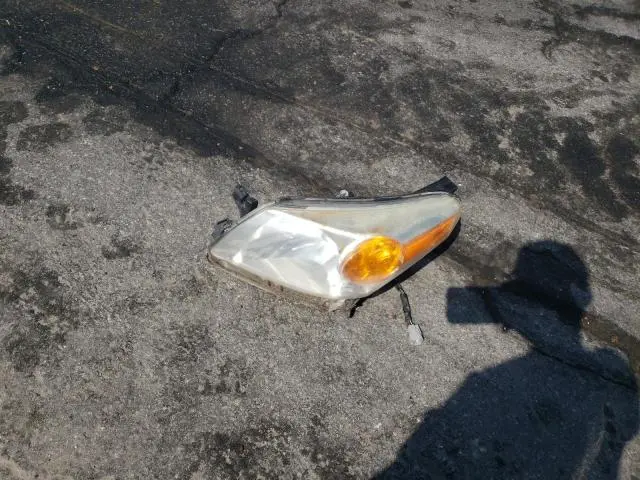 2011 TOYOTA SCION XD   