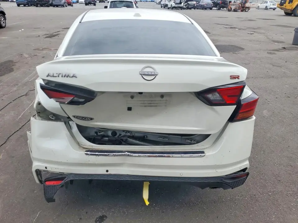 2023 NISSAN ALTIMA SR  