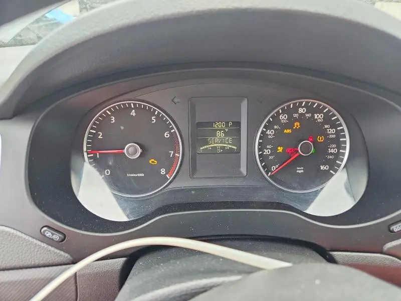 2012 VOLKSWAGEN JETTA SE  