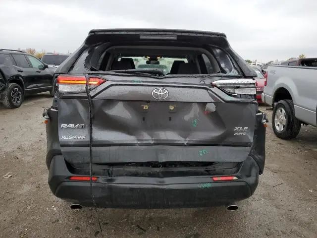 2019 TOYOTA RAV4 XLE  