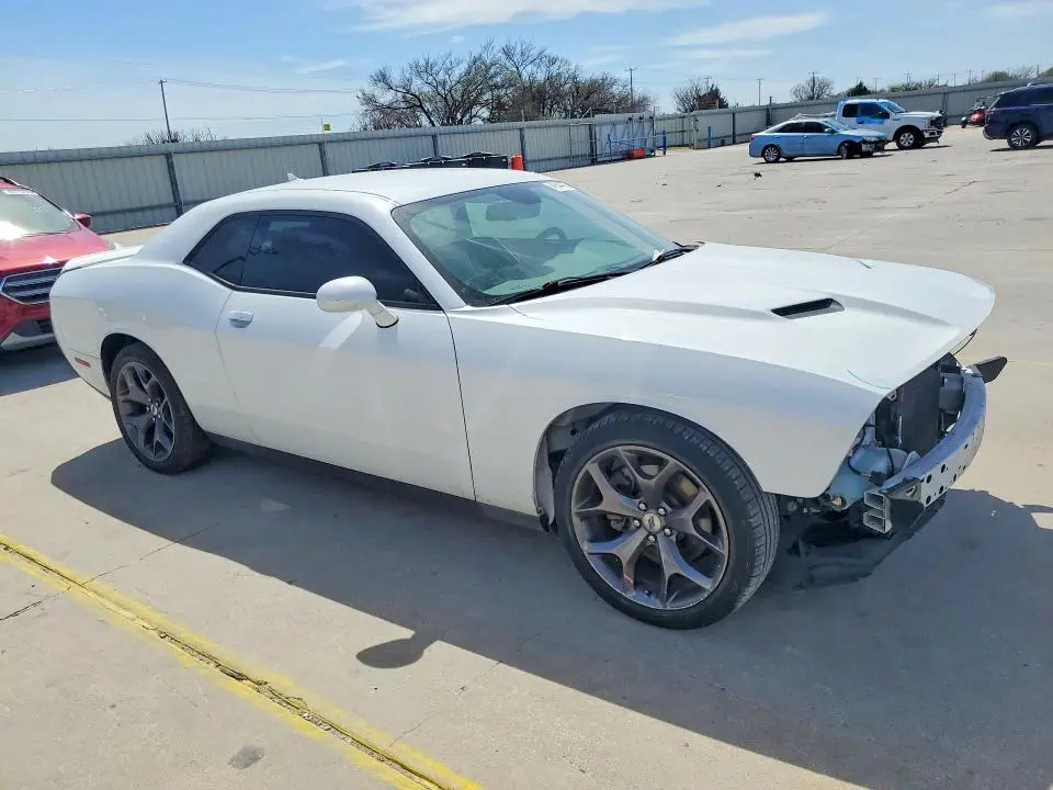 2019 DODGE CHALLENGER SXT  