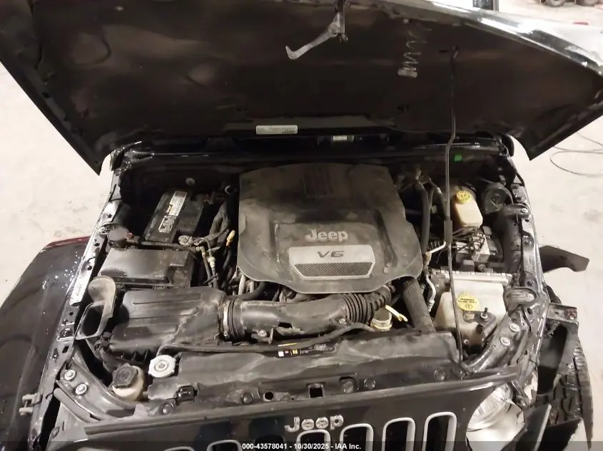 2017 JEEP WRANGLER UNLIMITED SAHARA 4X4