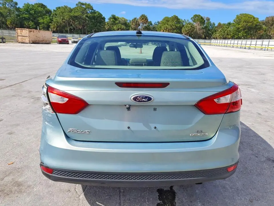 2012 FORD FOCUS SE  