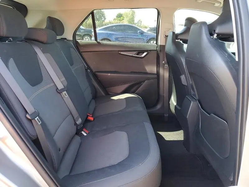 2023 KIA NIRO LX  