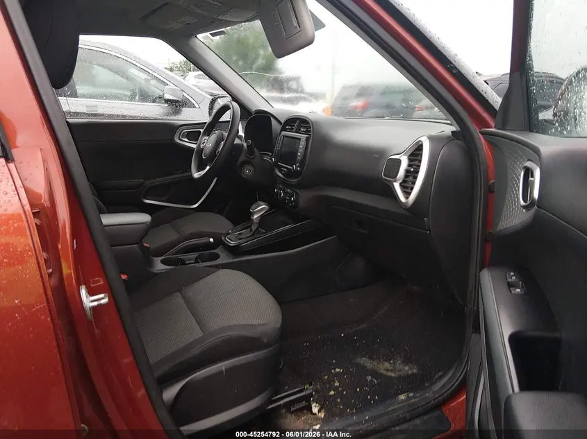 2022 KIA SOUL LX