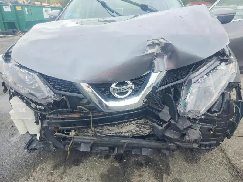2015 NISSAN ROGUE S  