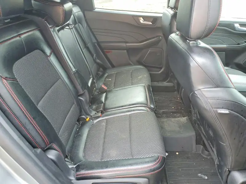 2024 FORD ESCAPE ST LINE  