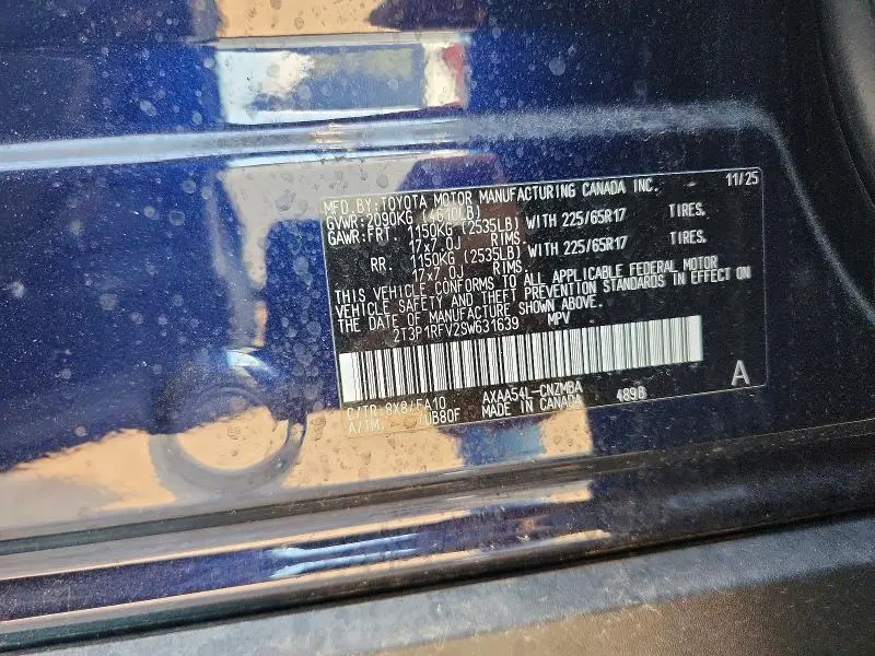 2025 TOYOTA RAV4 XLE  