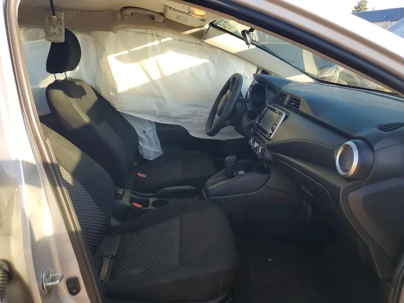 2024 NISSAN VERSA S  
