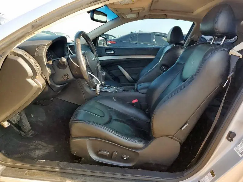 2010 INFINITI G37 BASE  