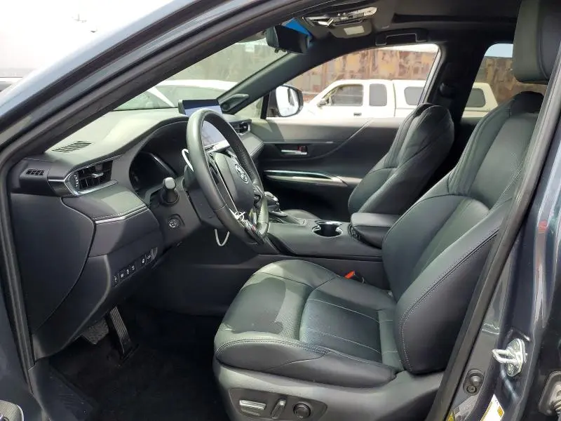 2023 TOYOTA VENZA LIMITED  