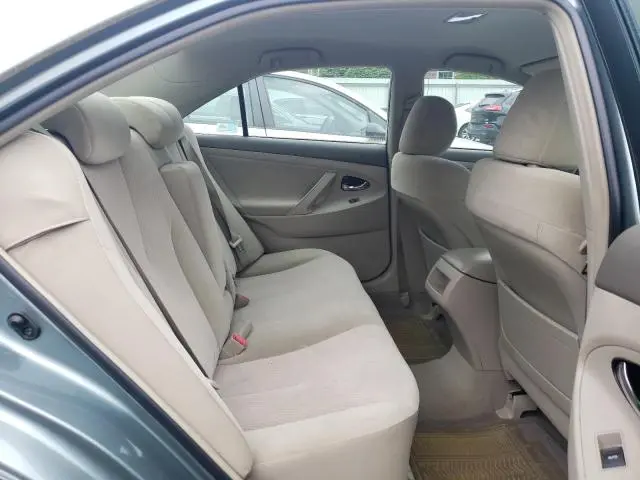2011 TOYOTA CAMRY BASE  