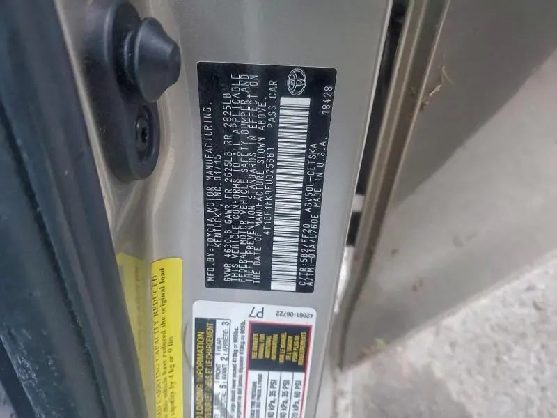 2015 TOYOTA CAMRY LE  