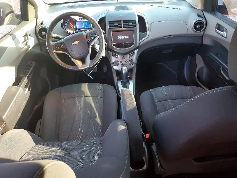 2016 CHEVROLET SONIC LT  