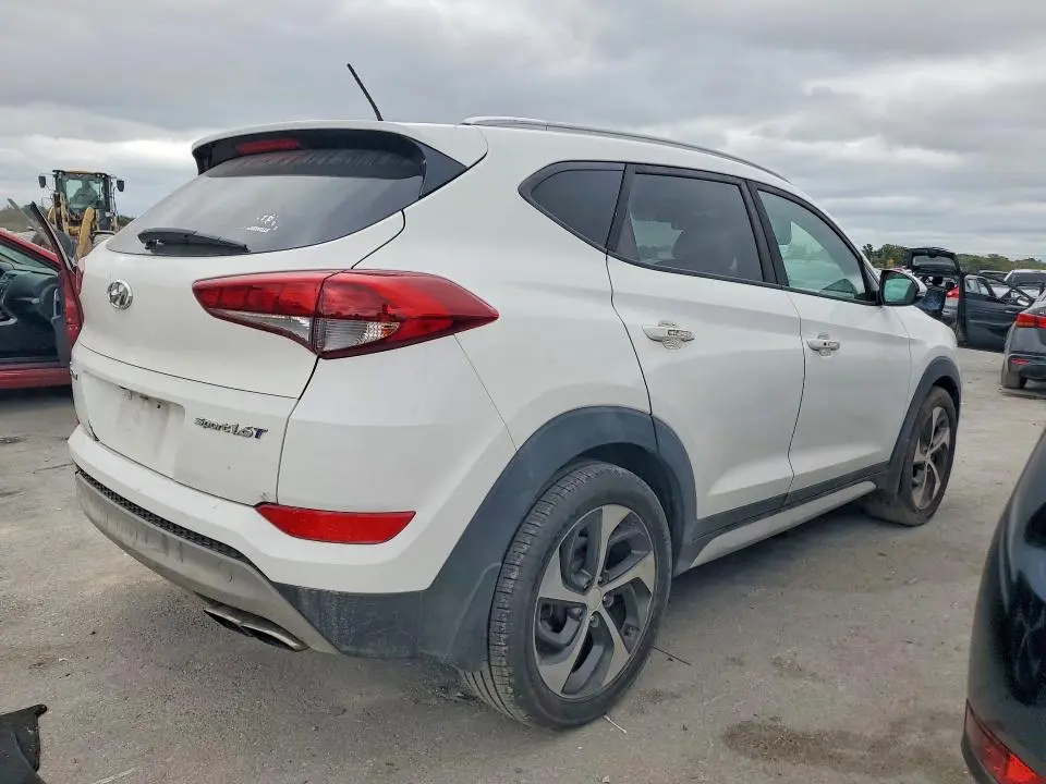 2017 HYUNDAI TUCSON SPORT  