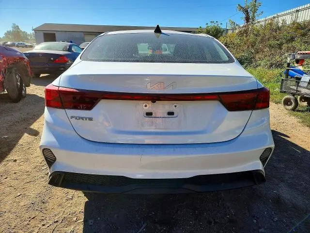 2022 KIA FORTE LXS  