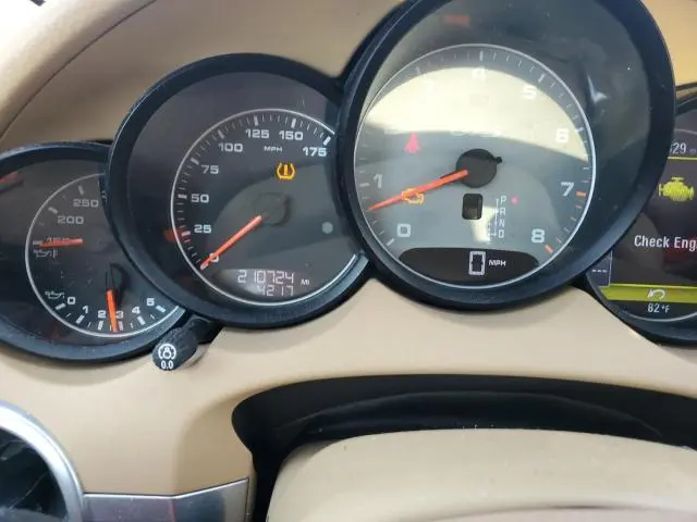 2013 PORSCHE CAYENNE GTS  