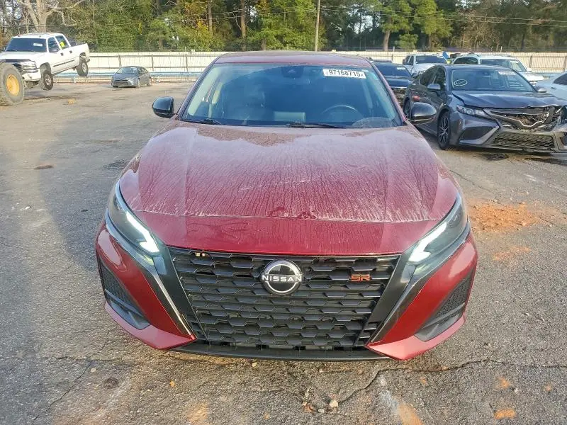 2023 NISSAN ALTIMA SR  