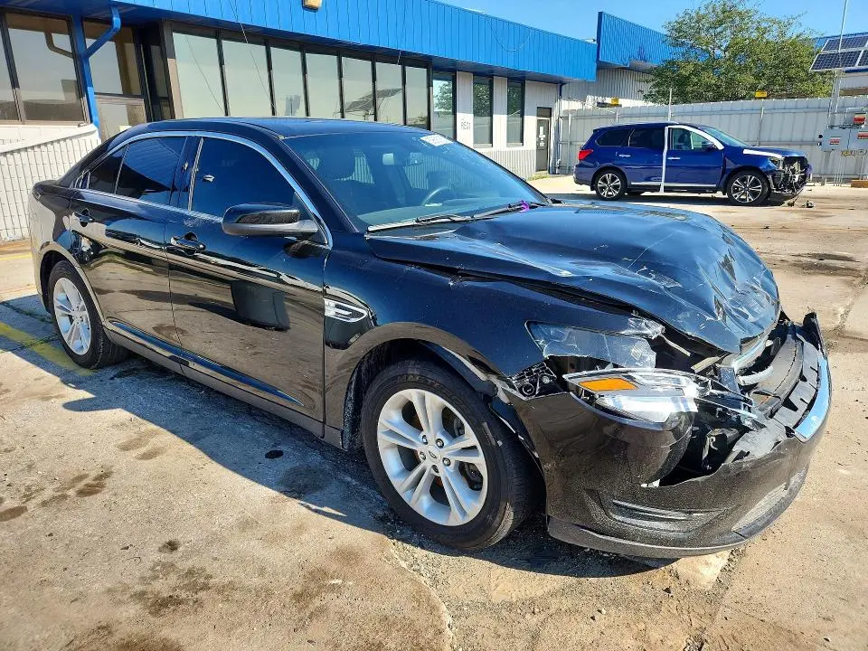 2016 FORD TAURUS SEL  