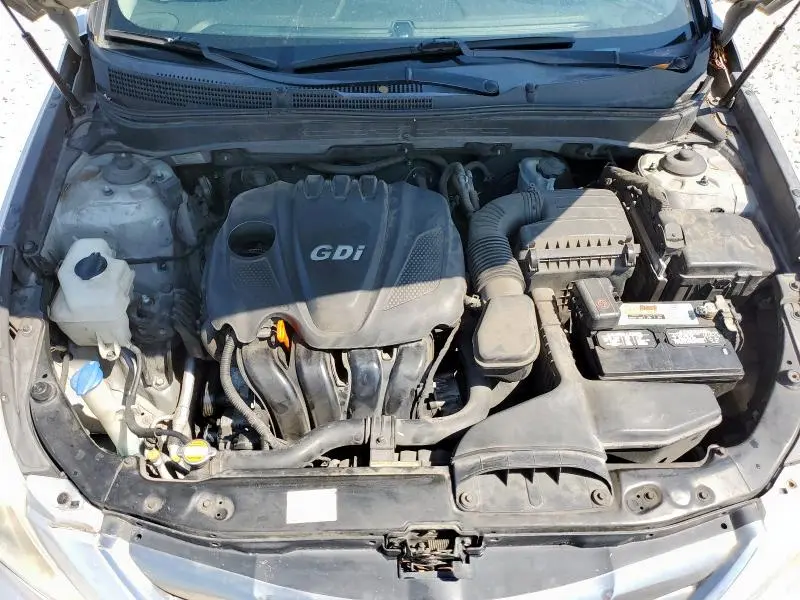 2011 HYUNDAI SONATA SE  