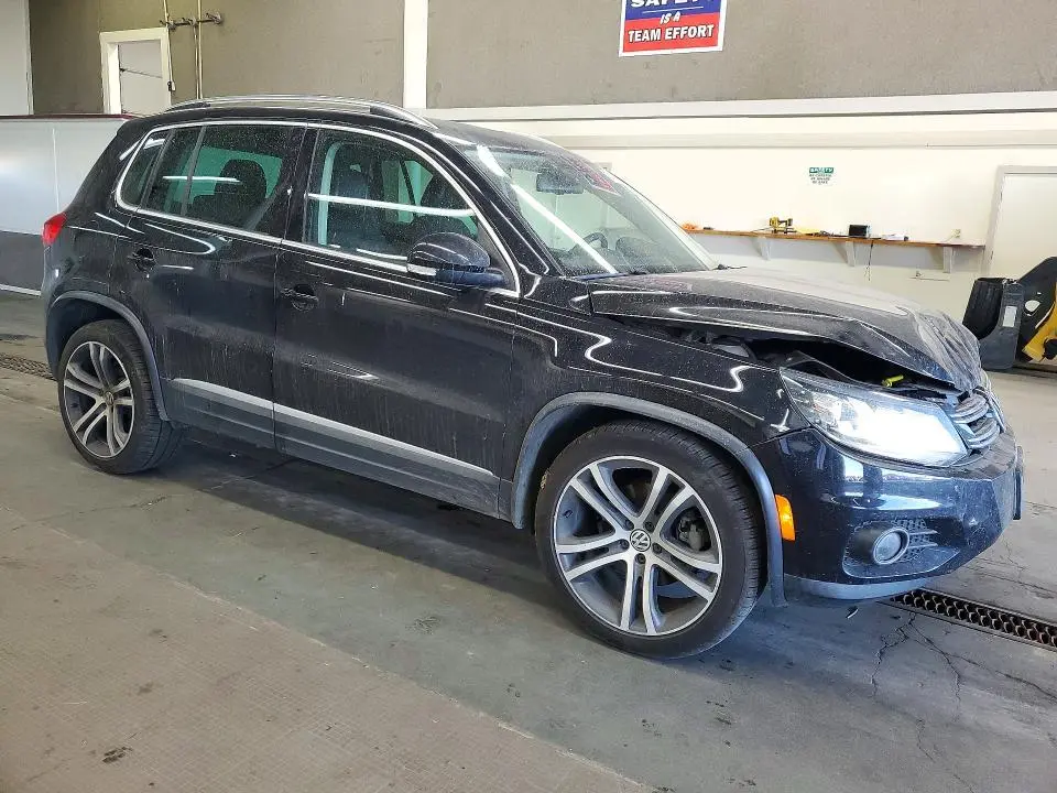 2017 VOLKSWAGEN TIGUAN SEL  