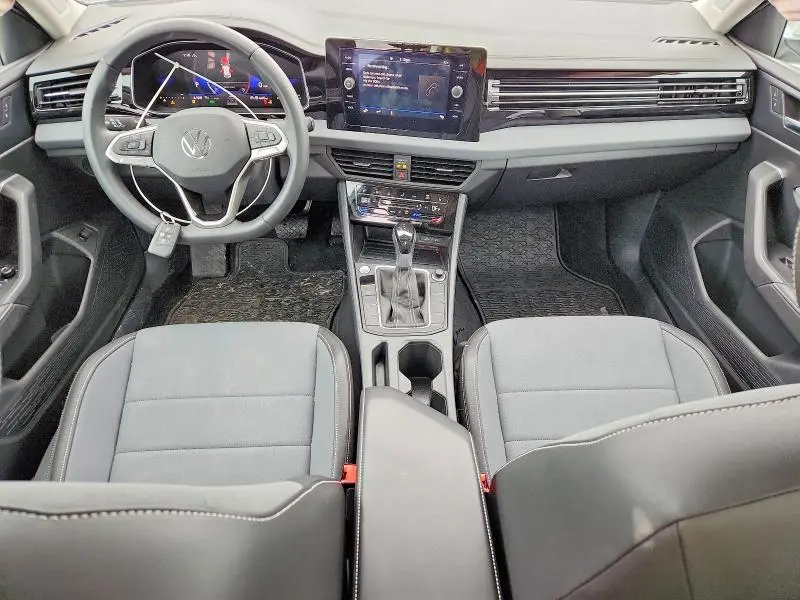 2025 VOLKSWAGEN JETTA SE  