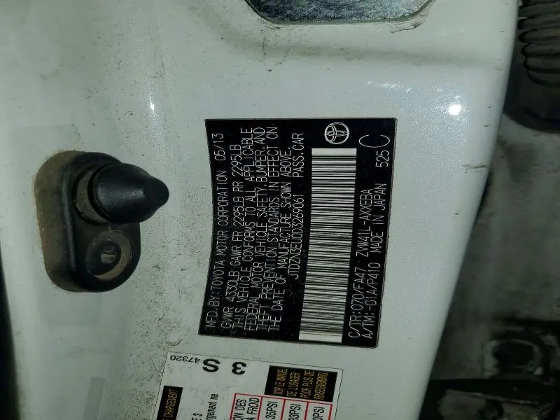 2013 TOYOTA PRIUS V TWO  