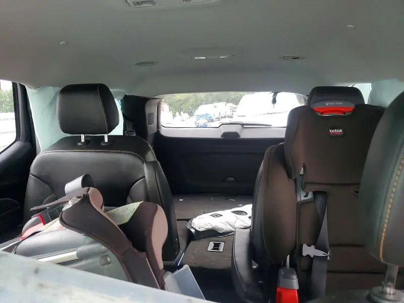 2020 CHEVROLET TRAVERSE LT  