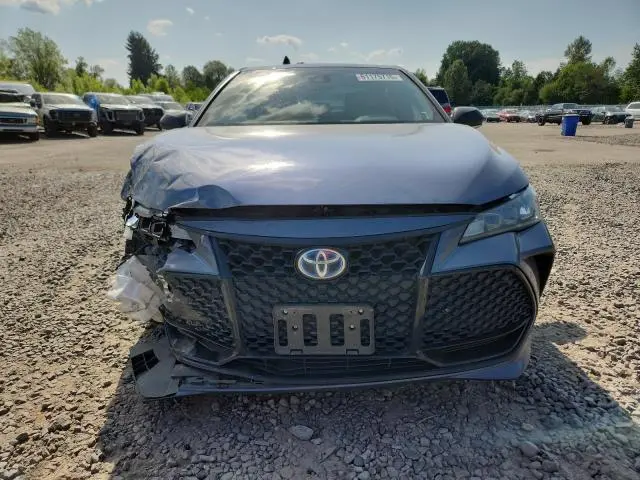 2019 TOYOTA AVALON XLE  