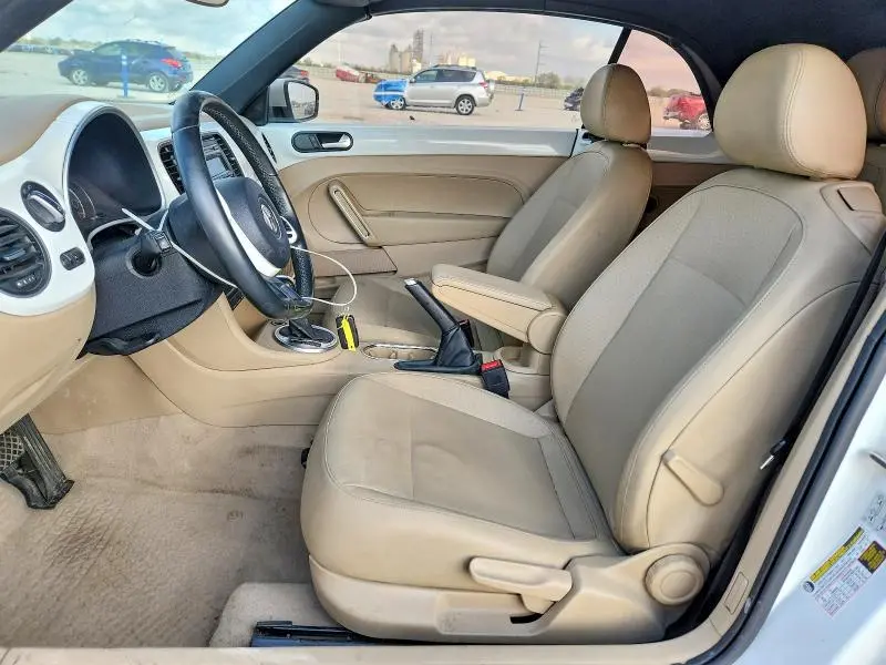 2015 VOLKSWAGEN BEETLE 1.8T  