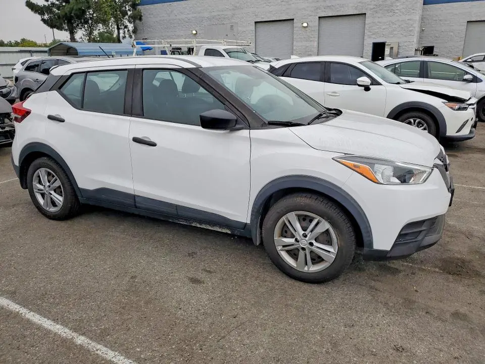 2020 NISSAN KICKS S  