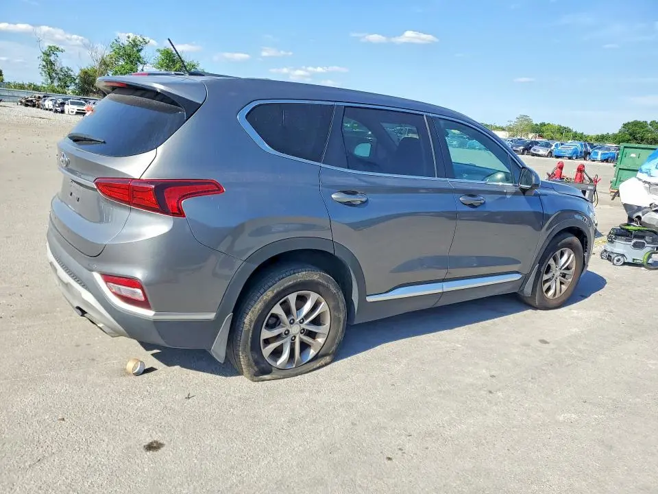 2019 HYUNDAI SANTA FE SE  