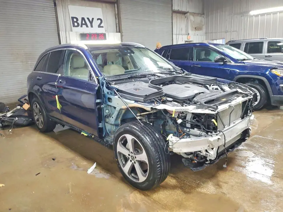 2021 MERCEDES-BENZ GLC 300 4MATIC  