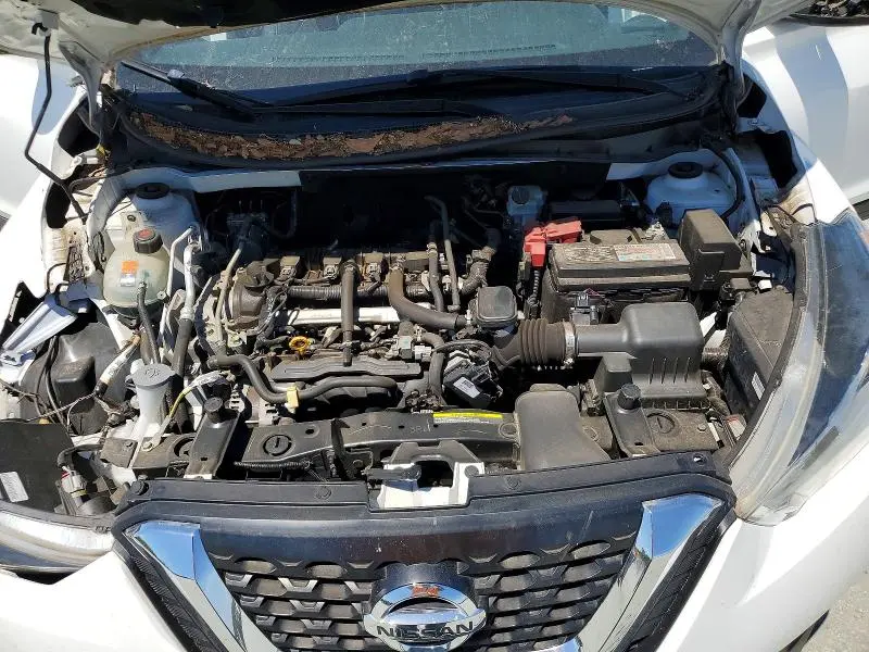 2019 NISSAN KICKS S  