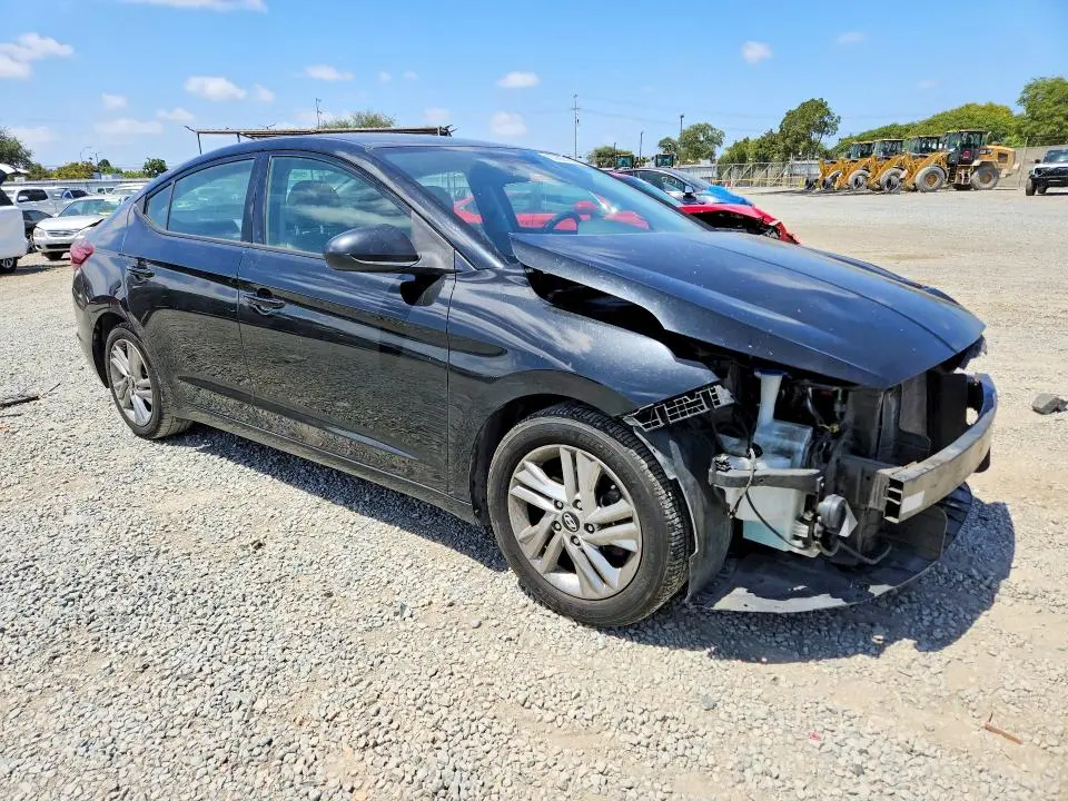 2019 HYUNDAI ELANTRA SEL  