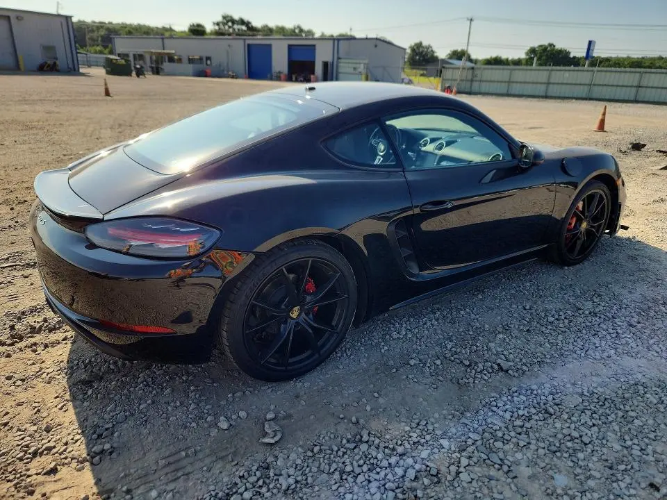 2018 PORSCHE CAYMAN S  