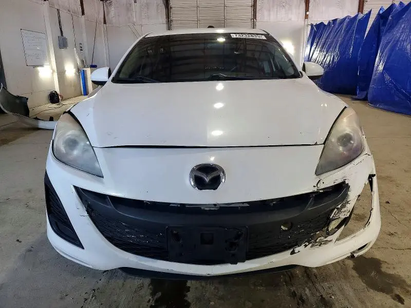 2011 MAZDA 3 I  