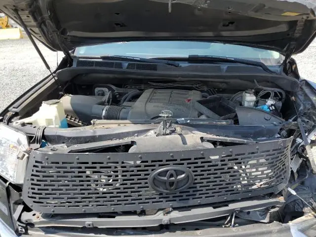 2017 TOYOTA TUNDRA CREWMAX SR5  