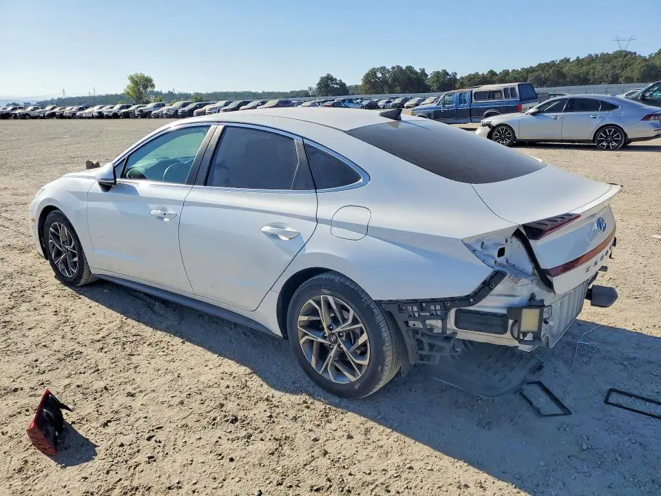 2022 HYUNDAI SONATA SEL  