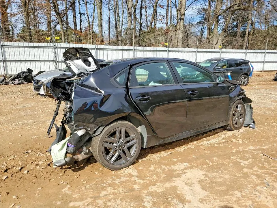 2021 KIA FORTE GT LINE  