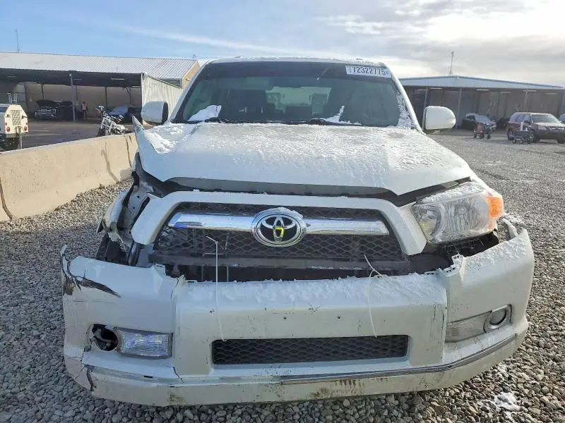 2013 TOYOTA 4RUNNER SR5  