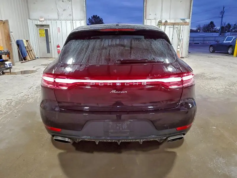 2021 PORSCHE MACAN   