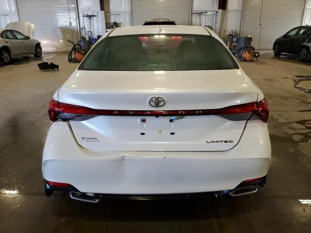 2020 TOYOTA AVALON LIMITED  