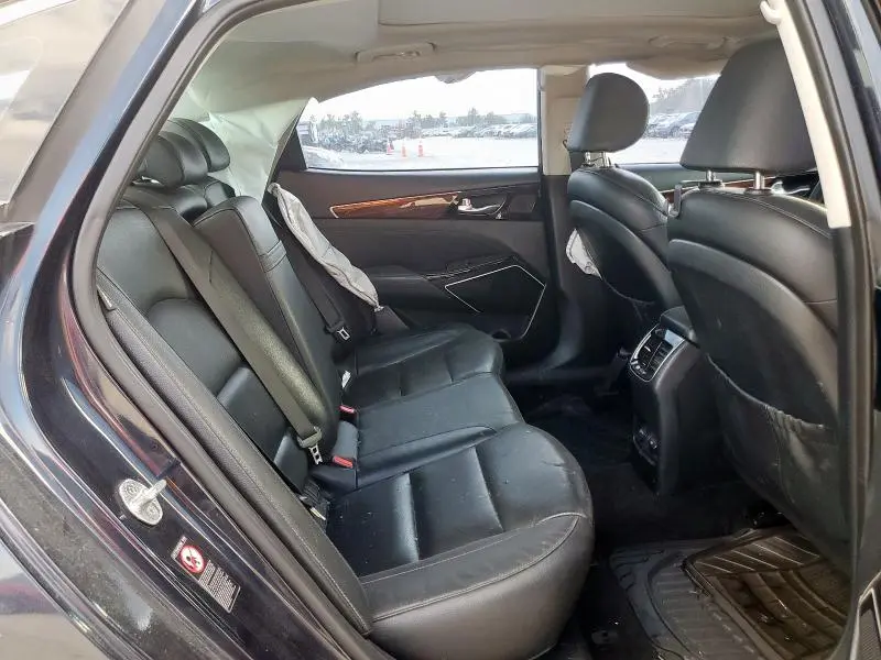 2017 KIA CADENZA PREMIUM  